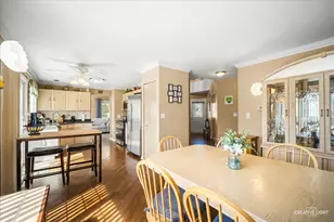 12 Middlefield Ct, Lake in the Hills, IL 60156 - Photo 10