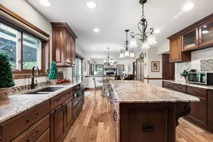 1049 Autumn Dr, Antioch, IL 60002 - Photo 8