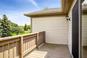 1517 Commodore Ct, Schaumburg, IL 60193 - Photo 18