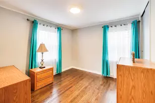 9529 Monroe Ave, Brookfield, IL 60513 - Photo 10