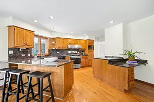 456 Fairview Ave, Glen Ellyn, IL 60137 - Photo 12