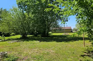 167 N Park St, Hoyleton, IL 62803 - Photo 4