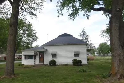 402 E Freemont Street, Tower Hill, IL 62571 - Photo 2