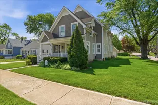 534 Walnut St, Batavia, IL 60510 - Photo 1