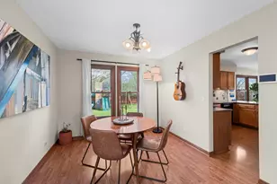 1266 Sagebrush Trail, Cary, IL 60013 - Photo 6