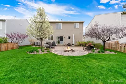 987 Valley Stream Drive, Pingree Grove, IL 60140 - Photo 32