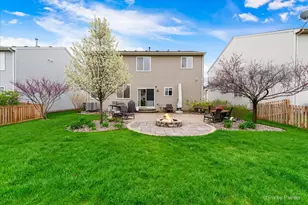 987 Valley Stream Dr, Pingree Grove, IL 60140 - Photo 32