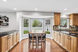 4115 Bristol Ct, Northbrook, IL 60062 - Photo 10