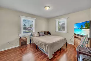 137 Birchwood Rd, Carpentersville, IL 60110 - Photo 12