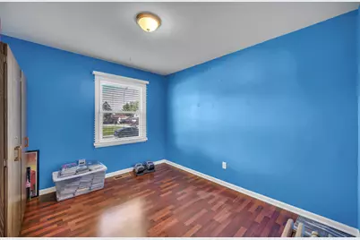137 Birchwood Road, Carpentersville, IL 60110 - Photo 10