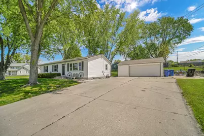 137 Birchwood Road, Carpentersville, IL 60110 - Photo 24