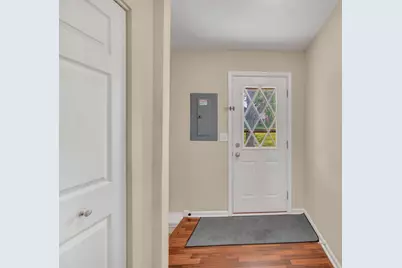 137 Birchwood Road, Carpentersville, IL 60110 - Photo 8
