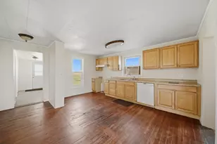 12228 Black Rd, Morrison, IL 61270 - Photo 6