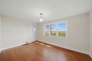 12228 Black Rd, Morrison, IL 61270 - Photo 10