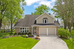 46 Sussex Ct, Naperville, IL 60540 - Photo 1