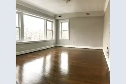 9133 S Essex Avenue, Chicago, IL 60617 - Photo 4