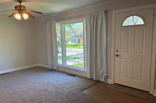 425 Neosho St, Park Forest, IL 60466 - Photo 6