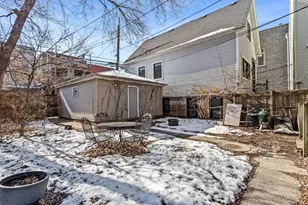 1033 W Wellington Ave, Chicago, IL 60657 - Photo 2