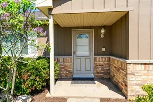 425 Somerset Ct, Algonquin, IL 60102 - Photo 2