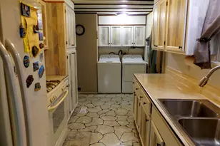 1104 Van Buren Ave, Sandoval, IL 62882 - Photo 8