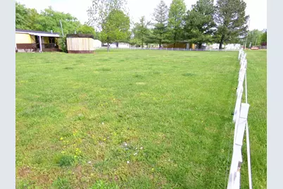 1104 Van Buren Avenue, Sandoval, IL 62882 - Photo 30