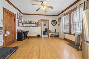 362 Evans Ave, Aurora, IL 60505 - Photo 8