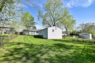 377 E Montana Ave, Glendale Heights, IL 60139 - Photo 26