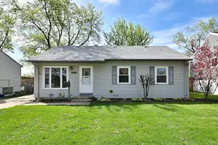377 E Montana Ave, Glendale Heights, IL 60139 - Photo 2