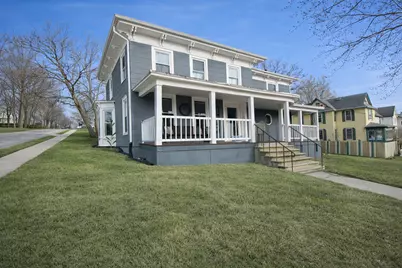 402 S Ottawa Avenue, Dixon, IL 61021 - Photo 1