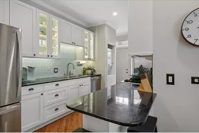 5131 N Kenmore Avenue #3S, Chicago, IL 60640 - Photo 2