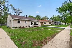 2011 Overdene Ave, Rockford, IL 61103 - Photo 2