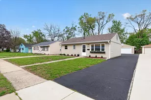 2011 Overdene Ave, Rockford, IL 61103 - Photo 6