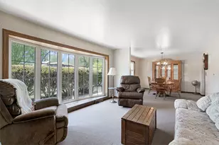 205 Oak Ave, Westmont, IL 60559 - Photo 10