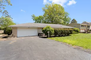 205 Oak Ave, Westmont, IL 60559 - Photo 1