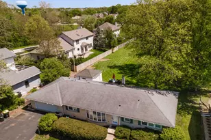 205 Oak Ave, Westmont, IL 60559 - Photo 4