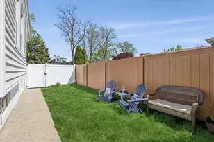 2308 N 77th Ct, Elmwood Park, IL 60707 - Photo 16