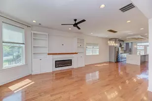 2838 N Hamlin Ave, Chicago, IL 60618 - Photo 6