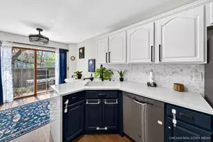 146 McLaren Dr, Sycamore, IL 60178 - Photo 8