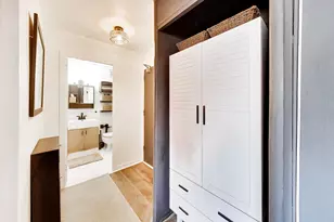 700 W Bittersweet Pl, Chicago, IL 60613 - Photo 18