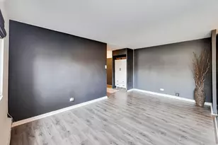 700 W Bittersweet Pl, Chicago, IL 60613 - Photo 10