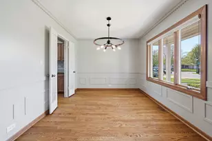 400 Banbury Ave, Elk Grove Village, IL 60007 - Photo 6