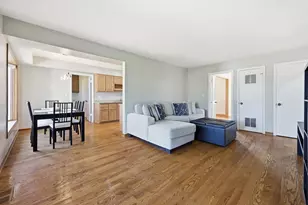 400 Banbury Ave, Elk Grove Village, IL 60007 - Photo 12
