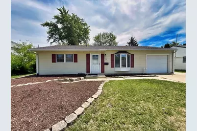 401 Holly Drive, Streamwood, IL 60107 - Photo 1