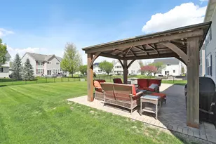 2140 Edgartown Ln, Hoffman Estates, IL 60192 - Photo 38