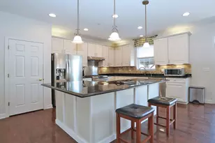 2140 Edgartown Ln, Hoffman Estates, IL 60192 - Photo 10
