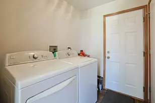 3080 Wagner Rd, Aurora, IL 60502 - Photo 14