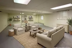 281 Governors Ln, Elgin, IL 60123 - Photo 18