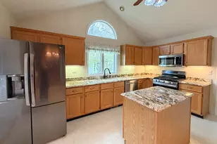 281 Governors Ln, Elgin, IL 60123 - Photo 6