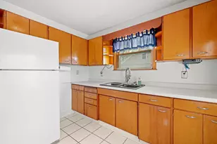 523 W Harrison St, Belvidere, IL 61008 - Photo 18