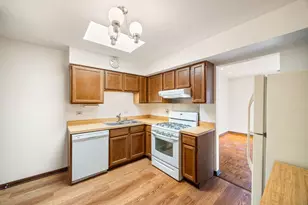 6025 N Wolcott Ave, Chicago, IL 60660 - Photo 8